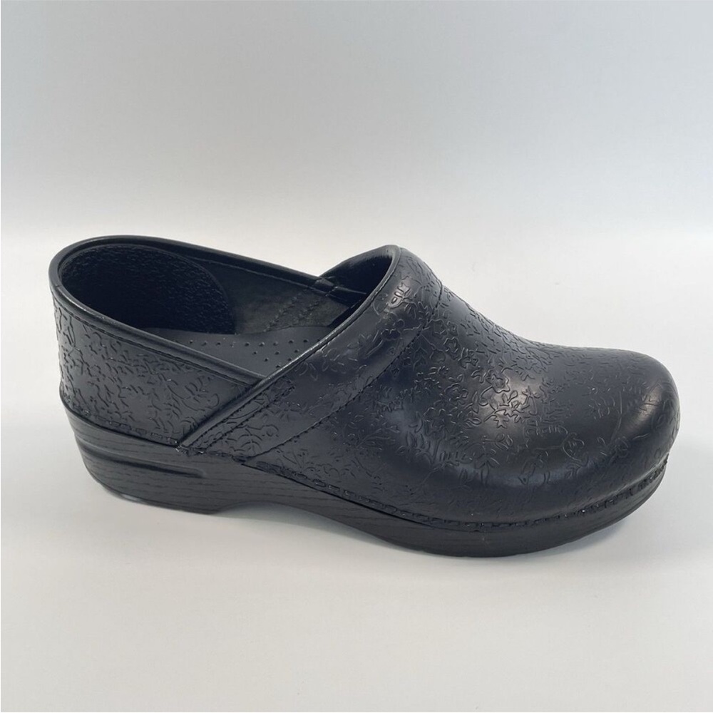 Dansko Professional Tooled Leather Clogs in Black Excellent condition 39 or 8.5 - Picture 4 of 10